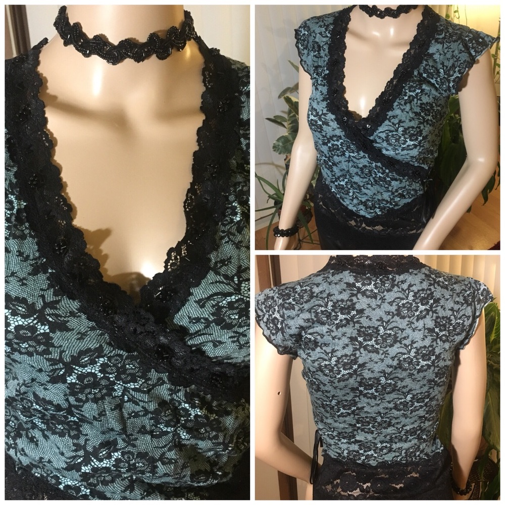 🛍3/$24 Lace Top from The Brand🛍 (VOLT)